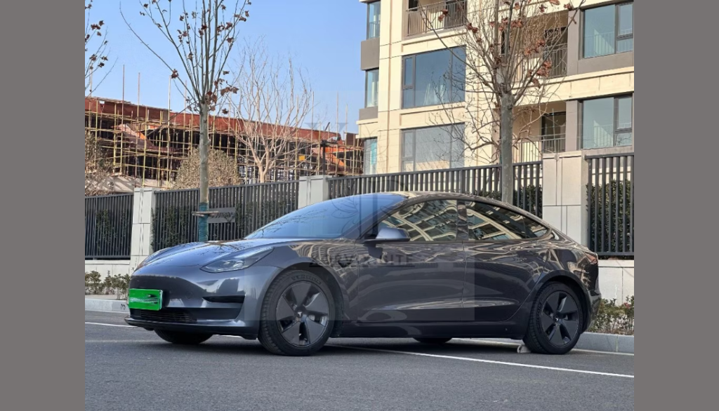 Tesla Model 3 Long Range